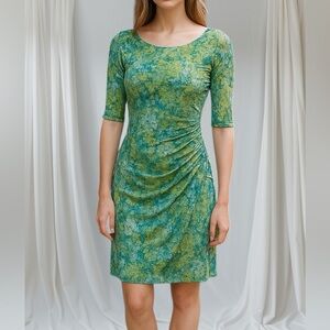 Floral dress size 10, fully lined 3/4 sleeves